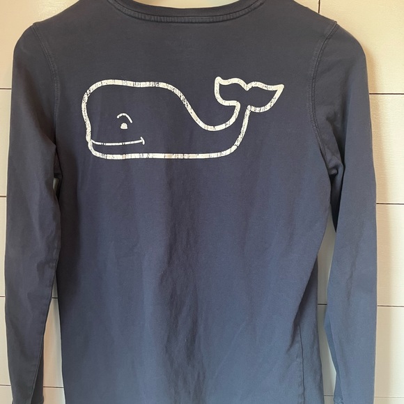 Women’s long sleeve Vineyard Vines tee shirt. - Picture 4 of 5